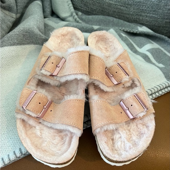 Birkenstock Arizona Shearling Light Rose Regular Width - Picture 6 of 7